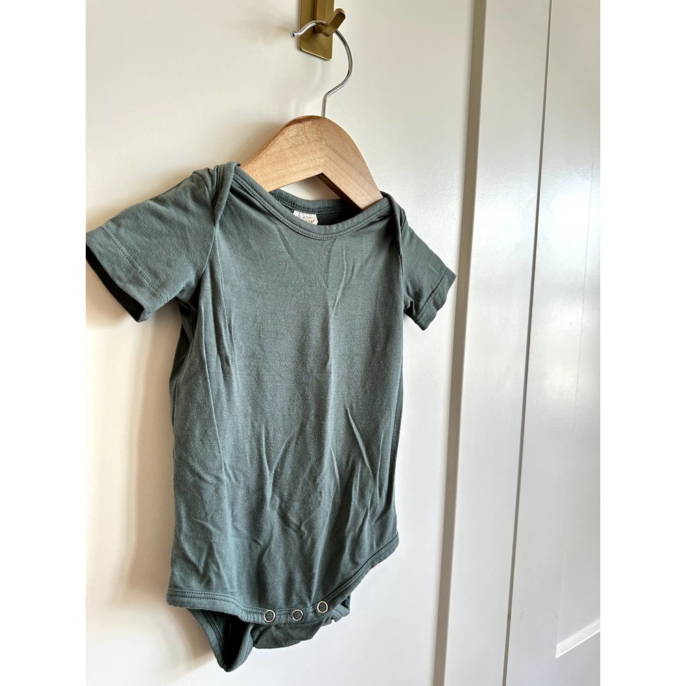Kate Quinn Bamboo Sage Green Short Sleeve Bodysuit - 3-6 Mo